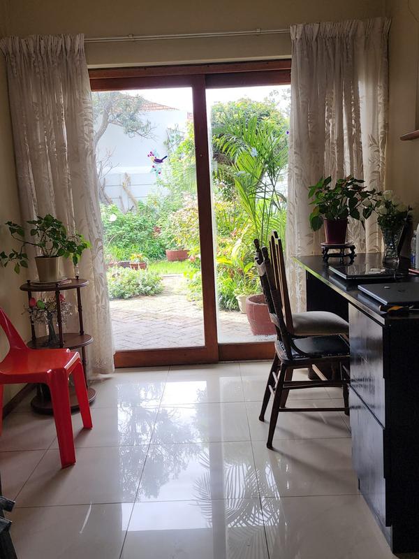 4 Bedroom Property for Sale in Gleemoor Western Cape